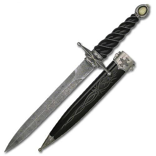 Knight&apos;s Etched Dagger